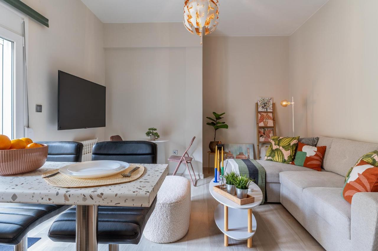 Modern Center - Hilton Area/ilisia Apartment *